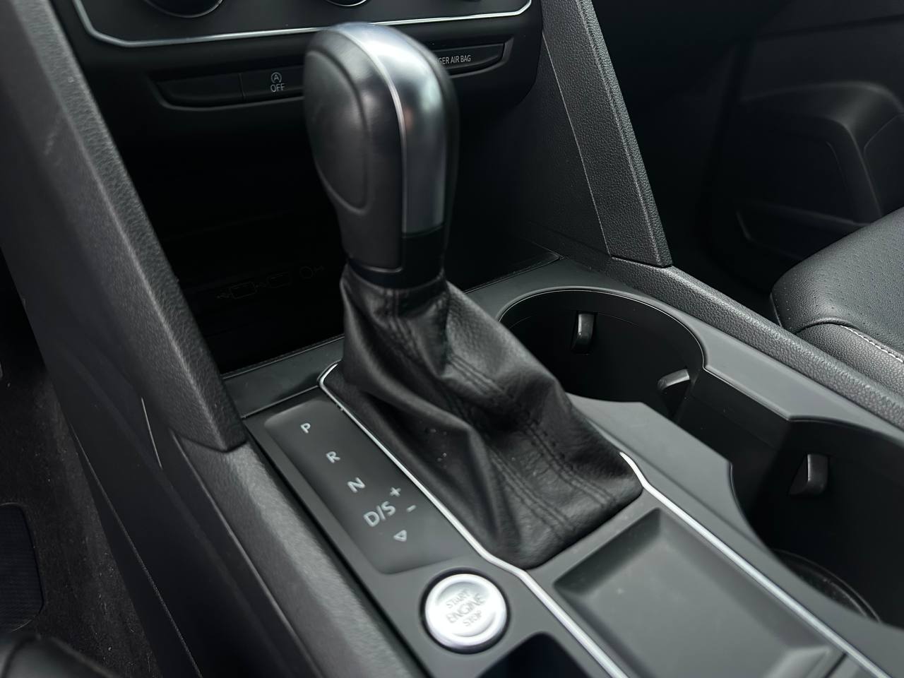 VOLKSWAGEN ATLAS CROSS SPORT SE 2020