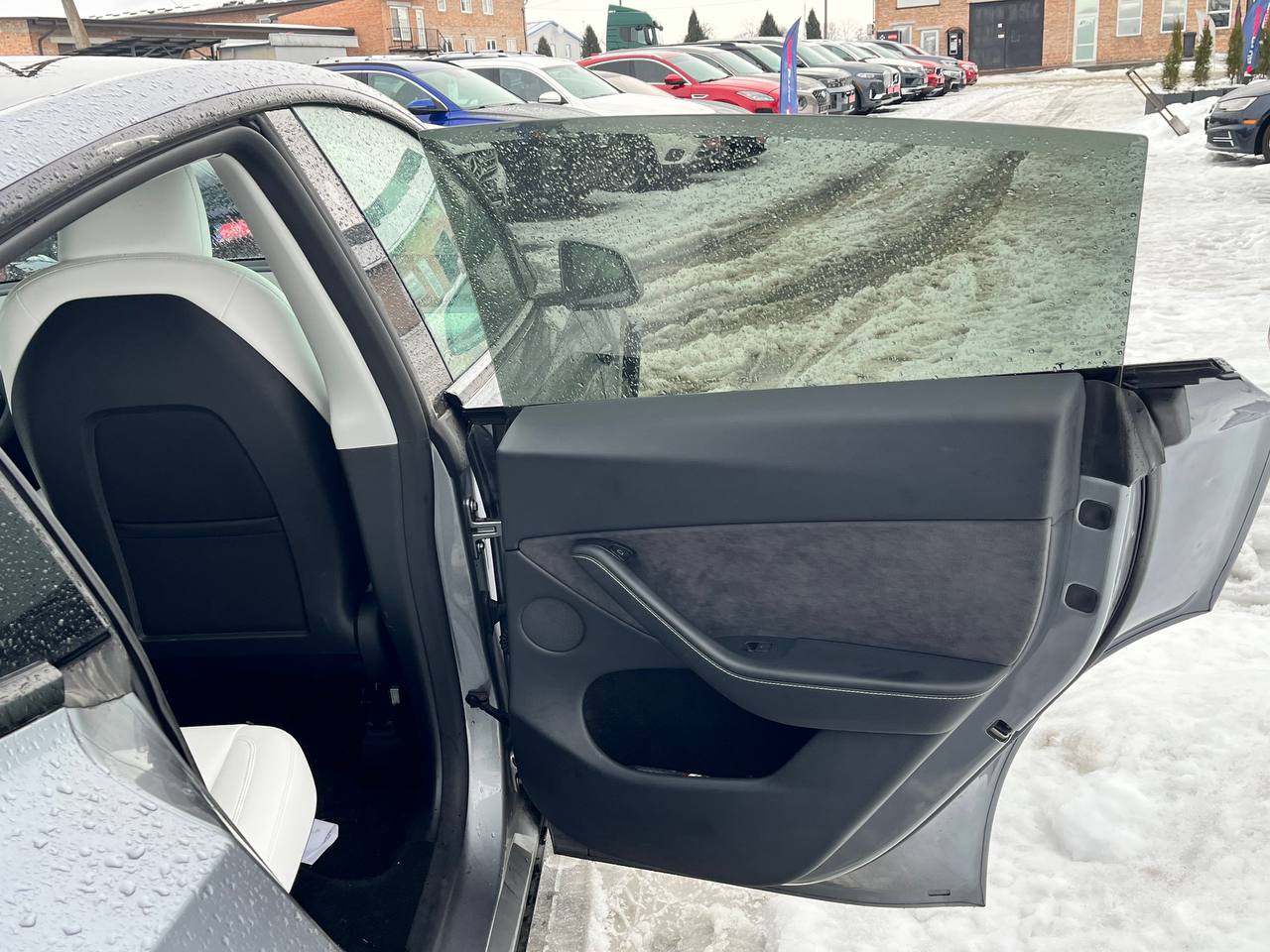 TESLA MODEL Y AWD DUAL MOTOR 2024