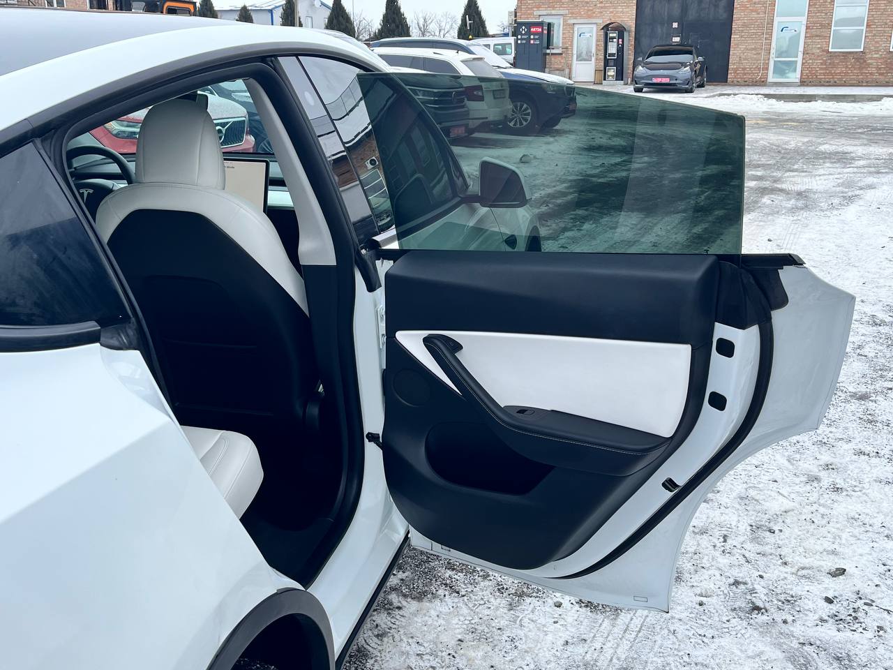 TESLA MODEL Y DUAL MOTOR 2021