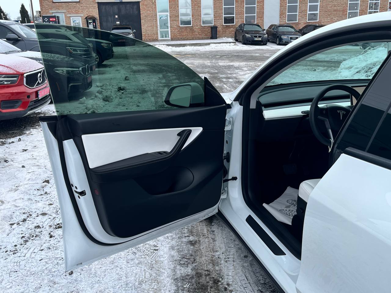 TESLA MODEL Y DUAL MOTOR 2021