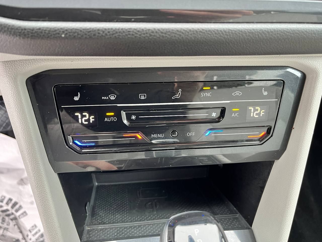 VOLKSWAGEN TIGUAN SE 2023