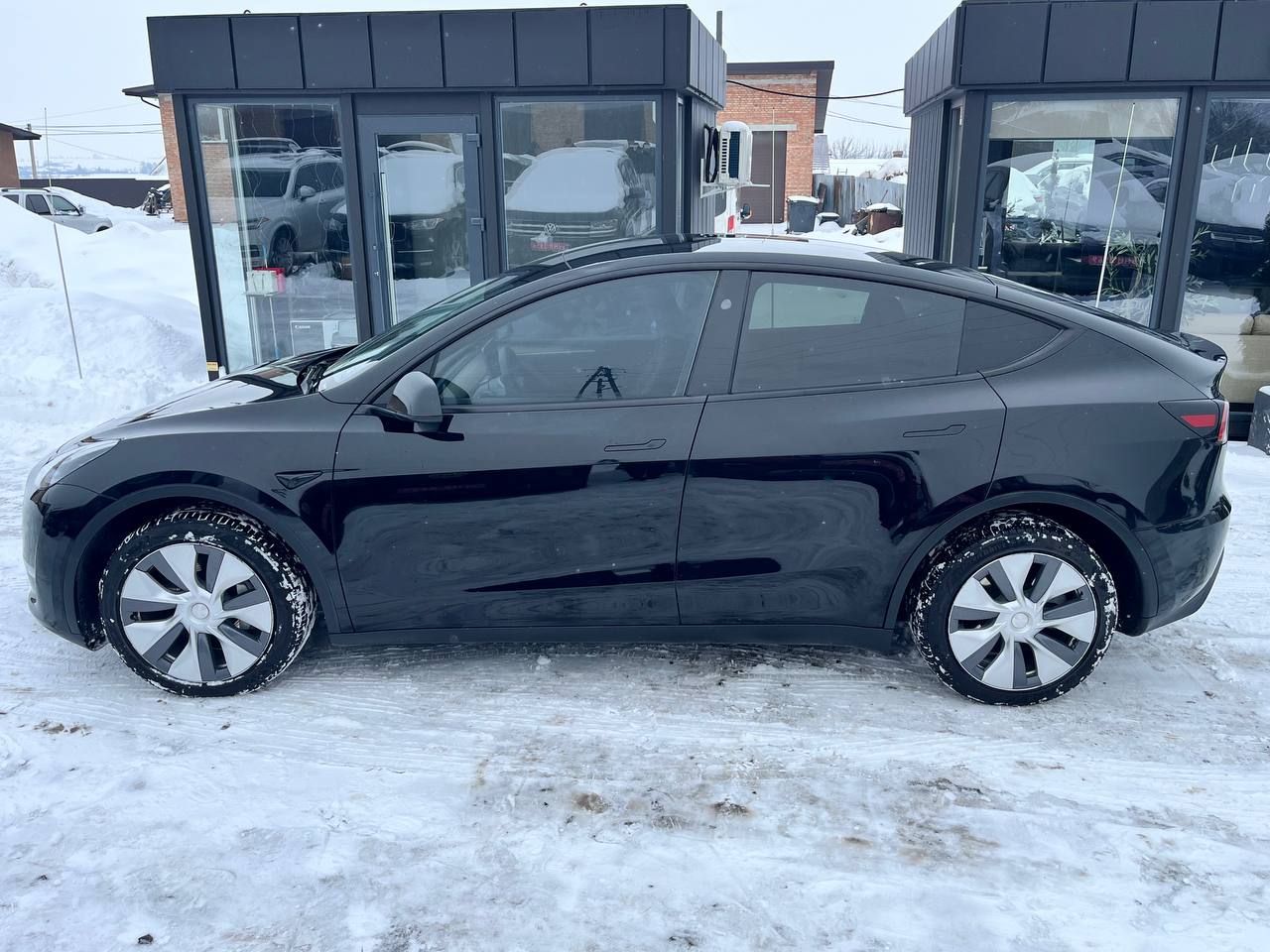 TESLA MODEL Y LONG RANGE DUAL MOTOR 2023