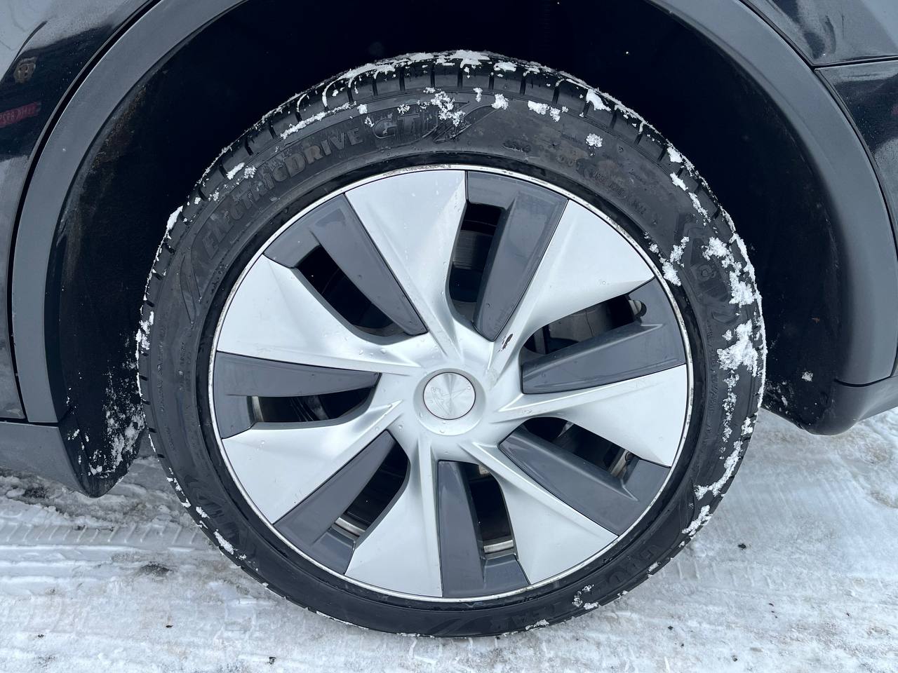 TESLA MODEL Y LONG RANGE DUAL MOTOR 2023