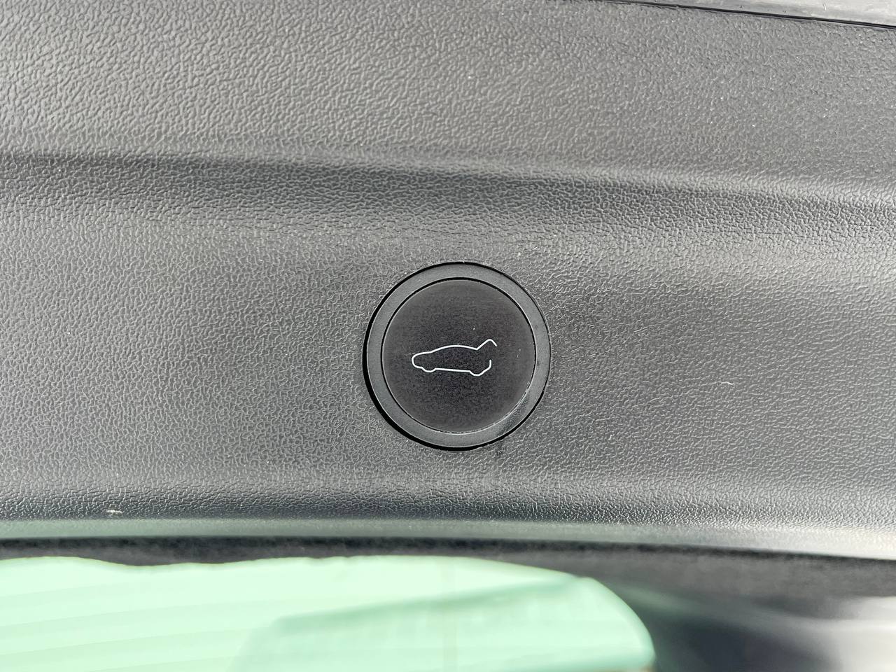 TESLA MODEL Y LONG RANGE DUAL MOTOR 2023