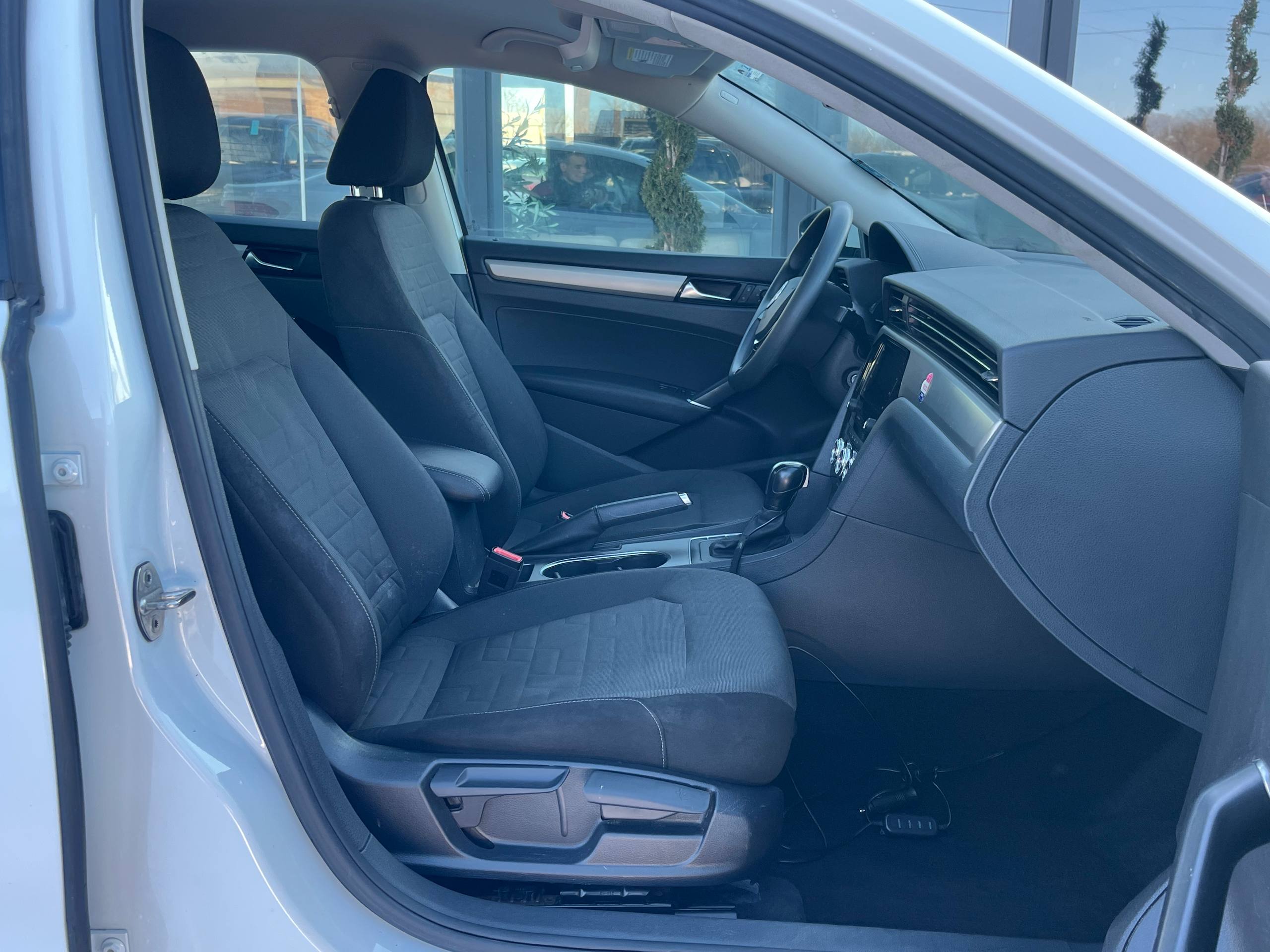 VOLKSWAGEN PASSAT S 2020