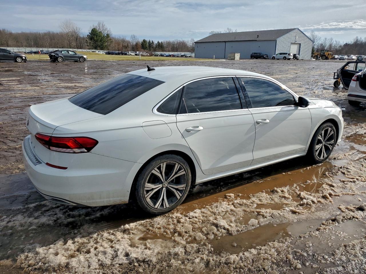 VOLKSWAGEN PASSAT SE 2021