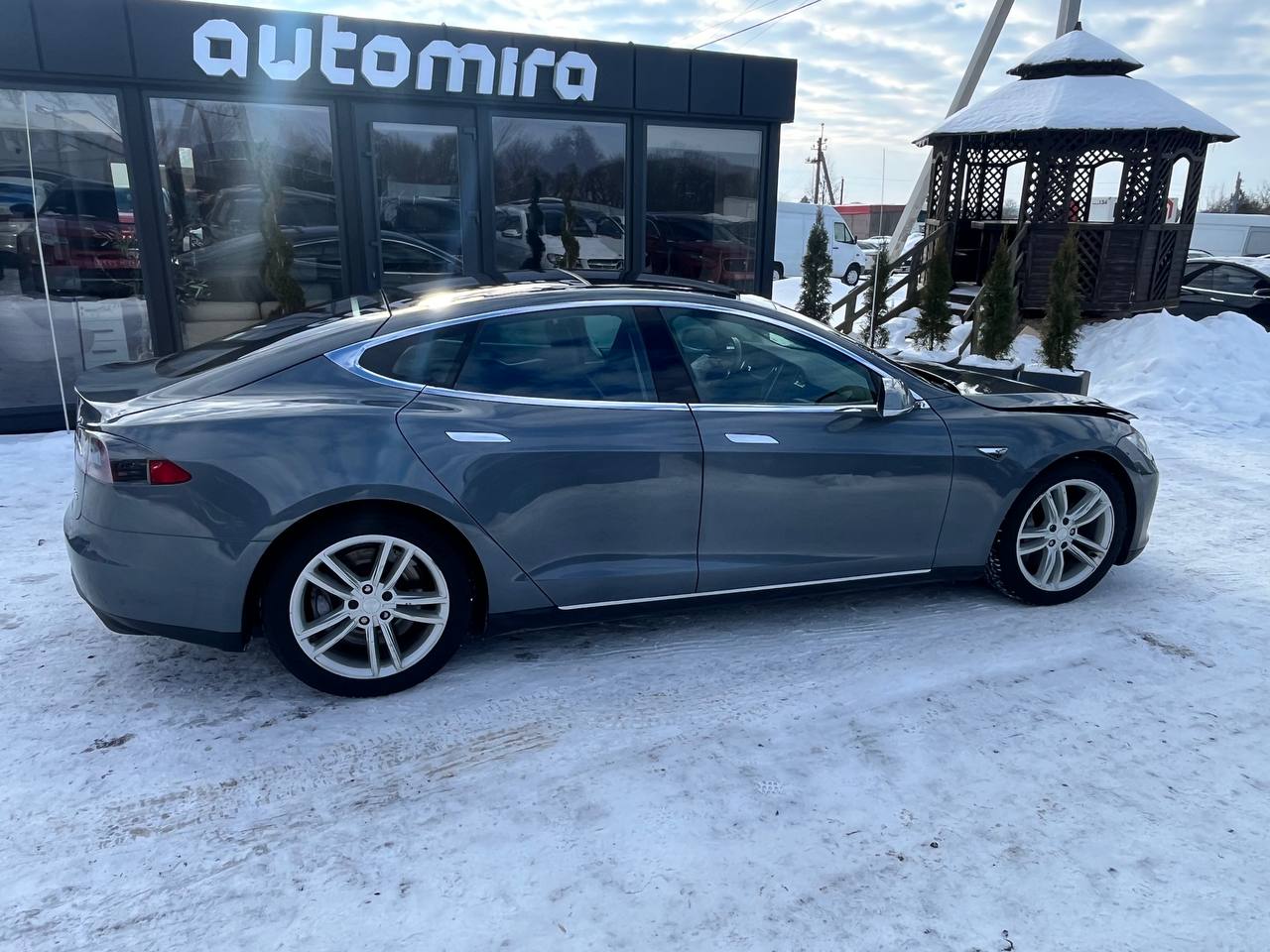 TESLA MODEL S 2013