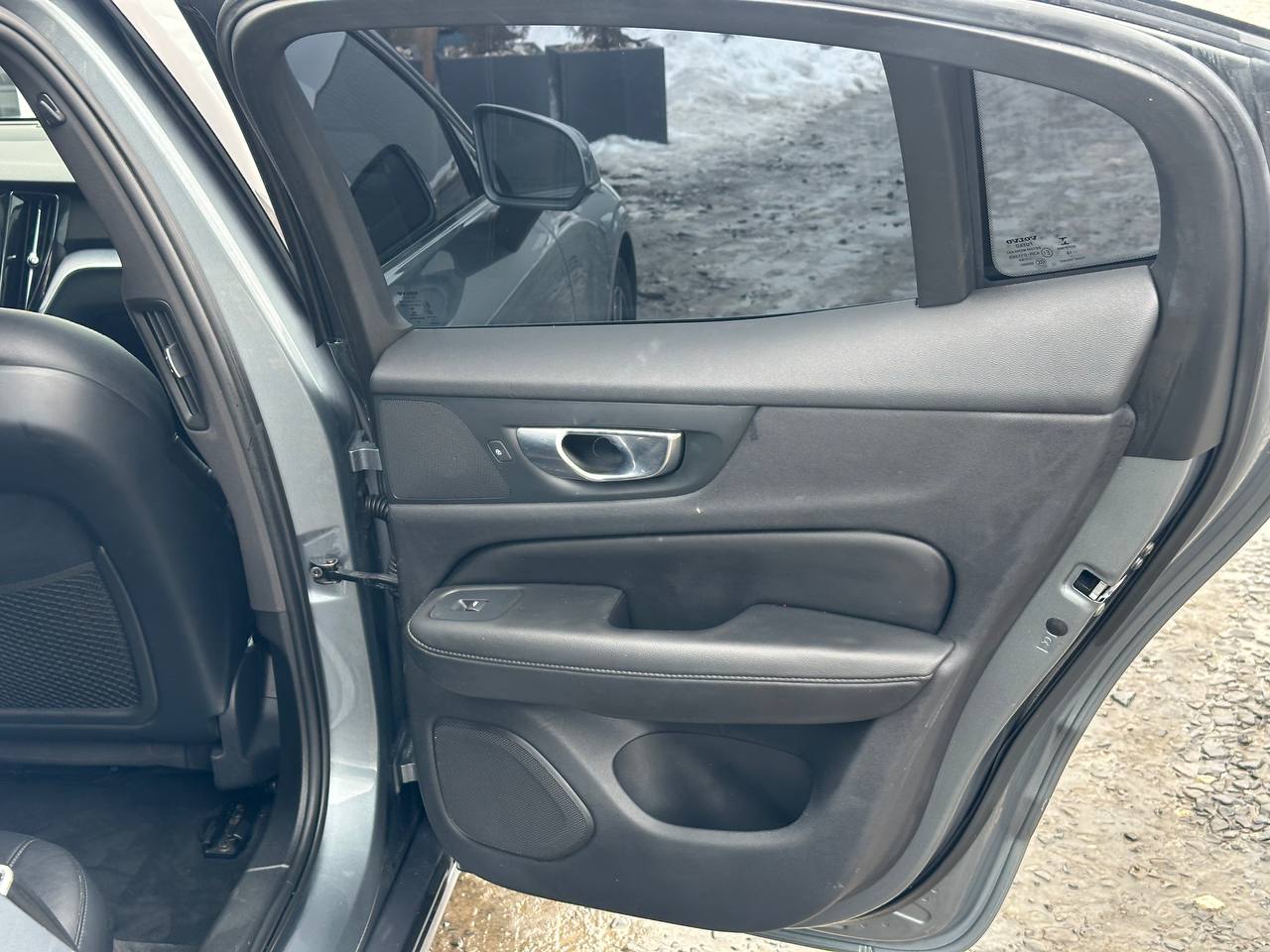 VOLVO S60 T5 MOMENTUM 2019