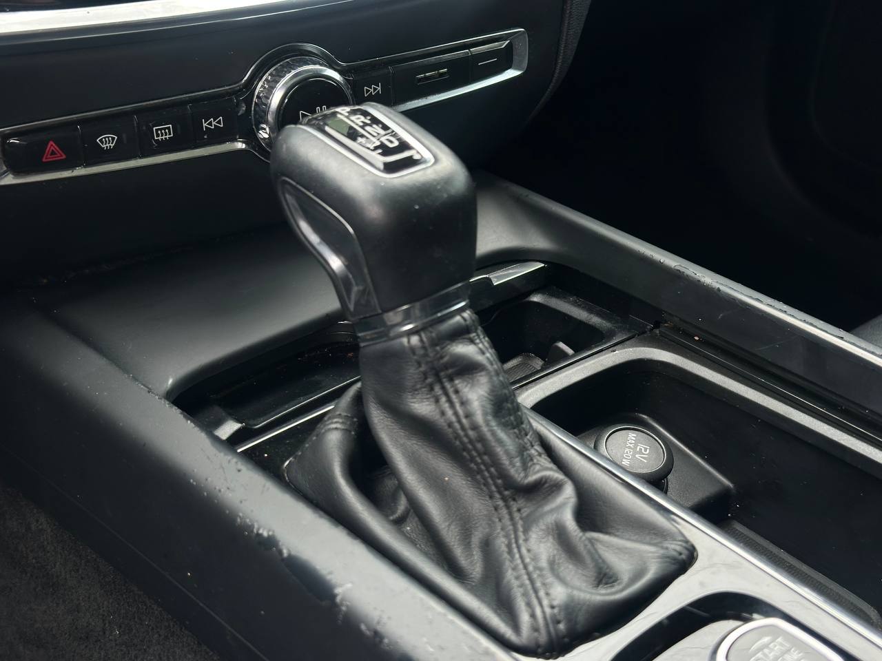 VOLVO S60 T5 MOMENTUM 2019