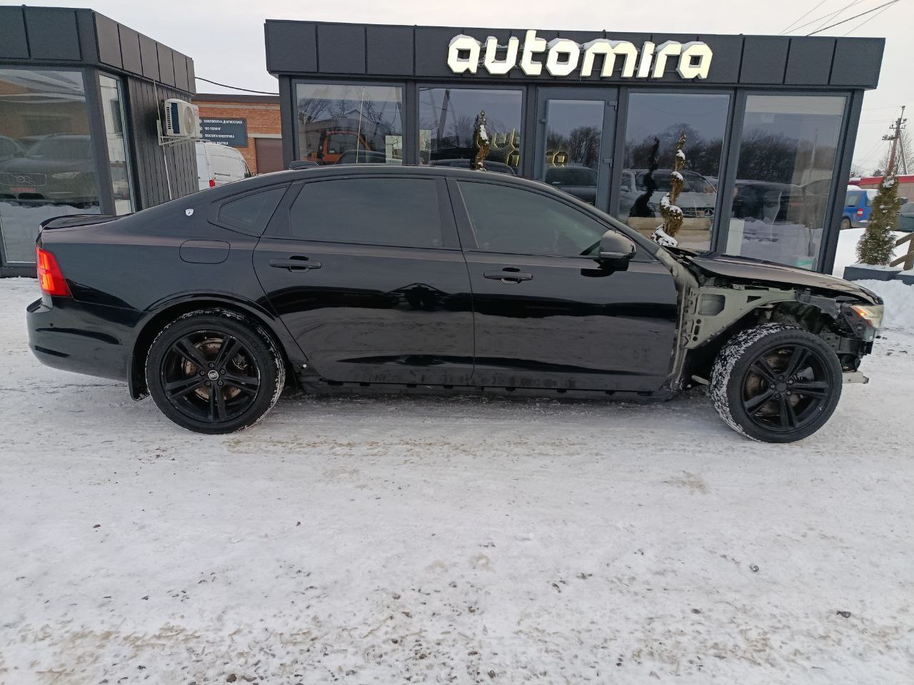 VOLVO S90 T5 MOMENTUM 2017