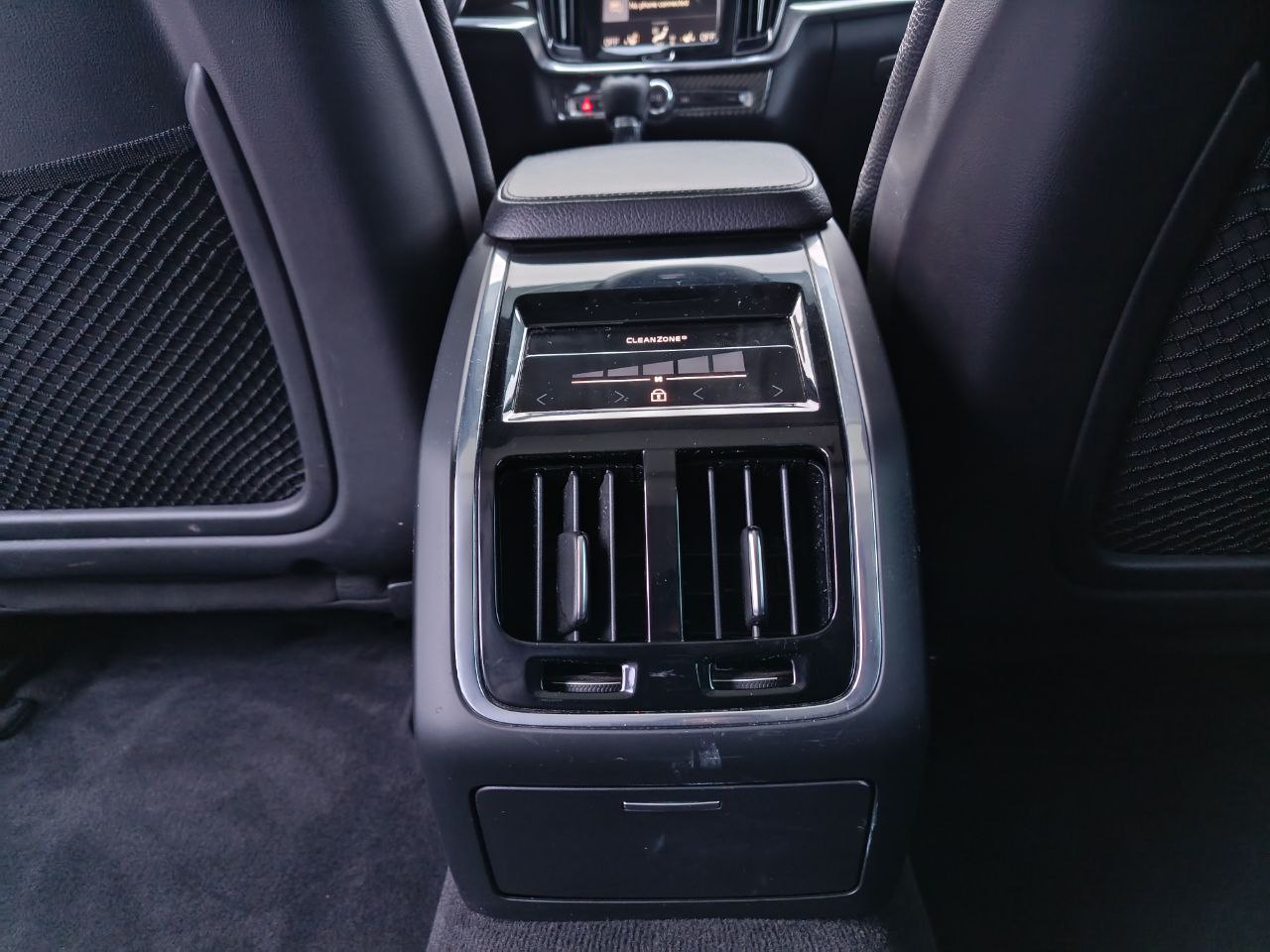 VOLVO S90 T5 MOMENTUM 2017