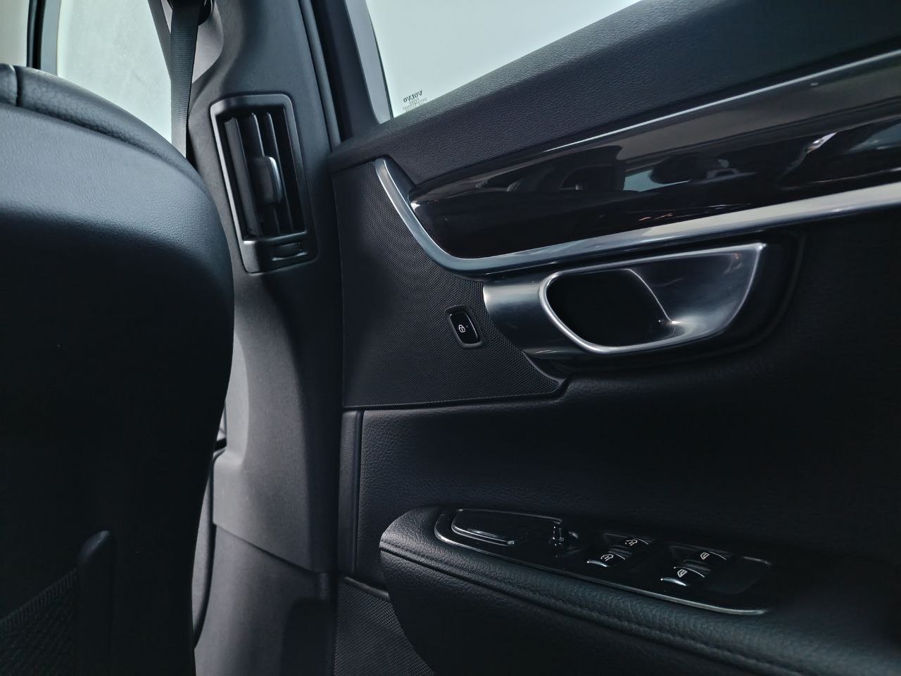 VOLVO S90 T5 MOMENTUM 2017