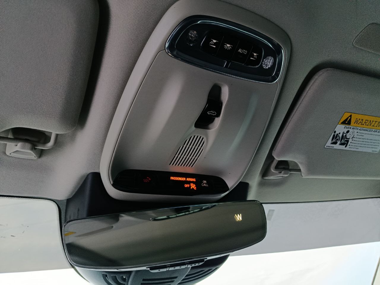 VOLVO S90 T5 MOMENTUM 2017