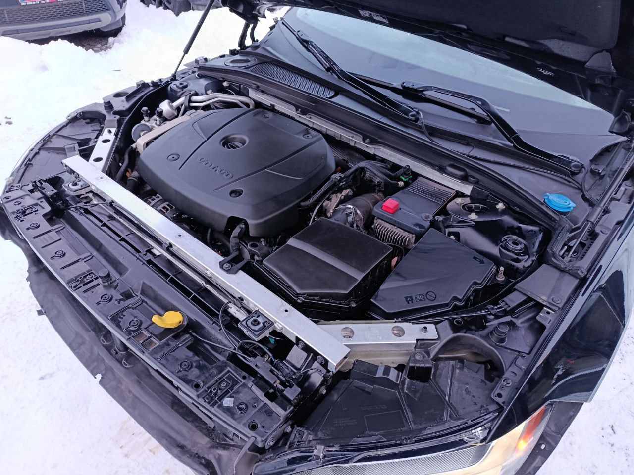 VOLVO S90 T5 MOMENTUM 2017