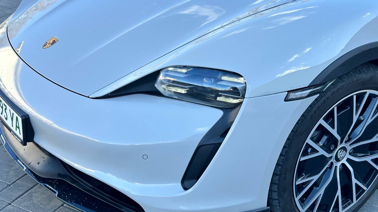 PORSCHE TAYCAN CROSS TURISMО