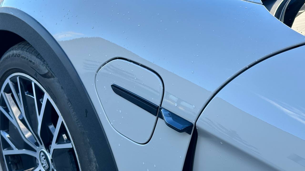 PORSCHE TAYCAN CROSS TURISMО