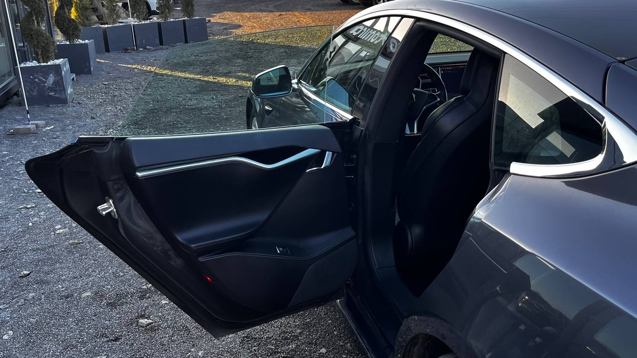 TESLA MODEL S AWD DUAL MOTOR 2017