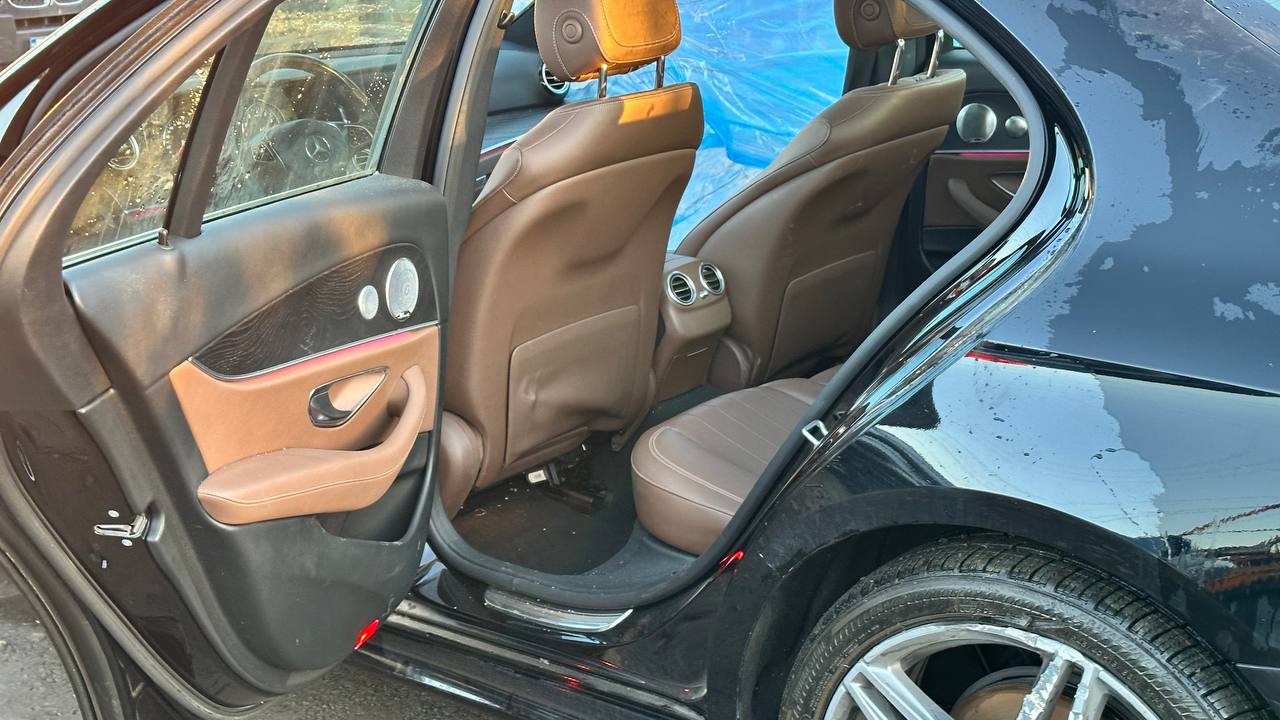 MERCEDES-BENZ E 300 4MATIC 2016