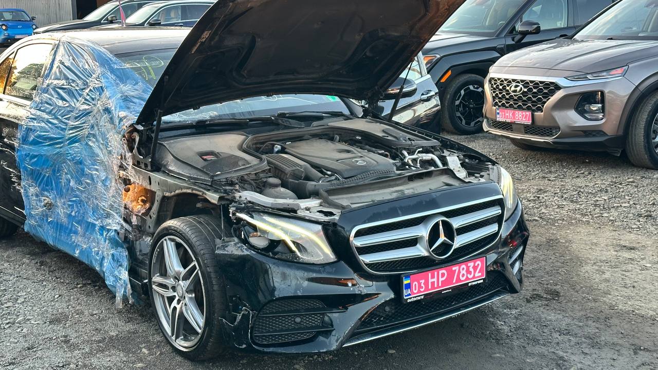 MERCEDES-BENZ E 300 4MATIC 2016