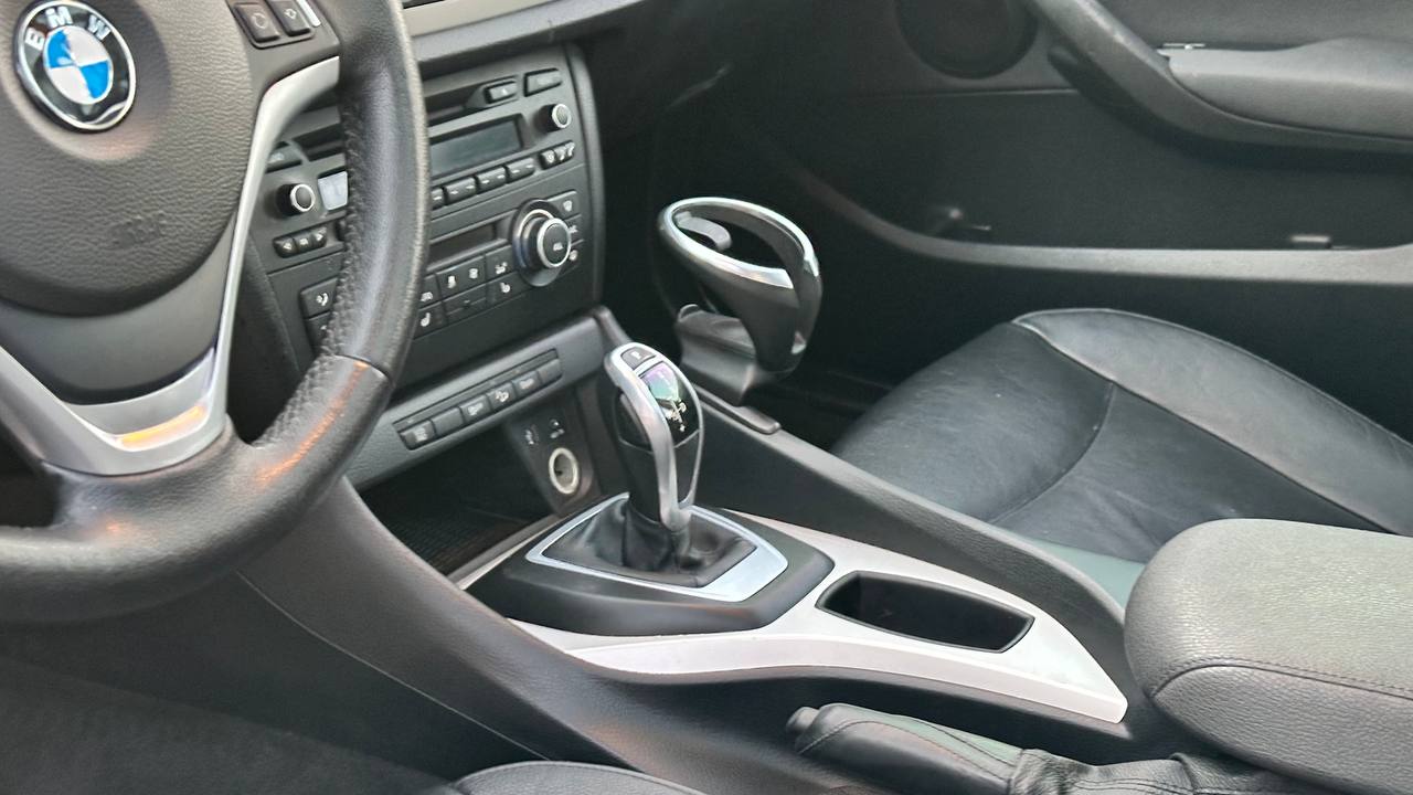 BMW X1 Sports Activity Vehicle xDrive28i 2013