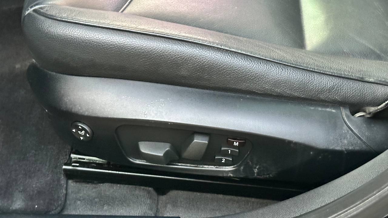 BMW X1 Sports Activity Vehicle xDrive28i 2013