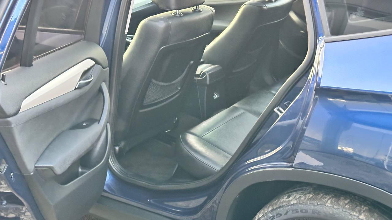 BMW X1 Sports Activity Vehicle xDrive28i 2013