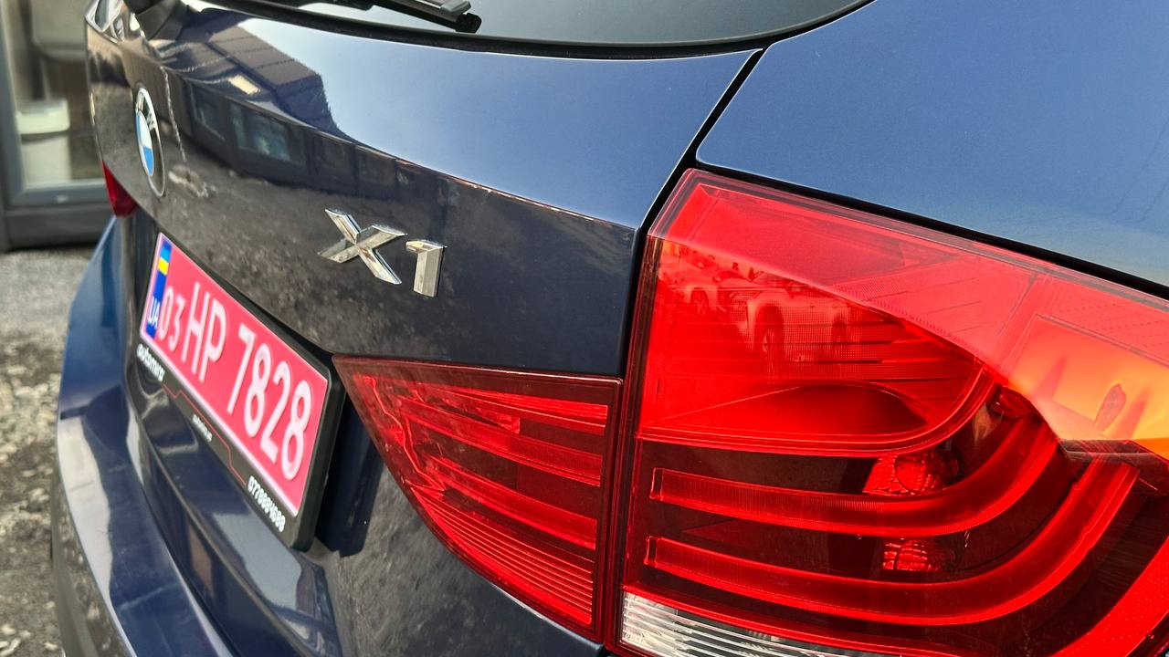 BMW X1 Sports Activity Vehicle xDrive28i 2013