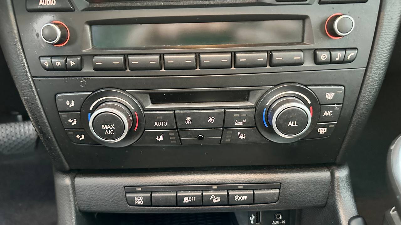 BMW X1 Sports Activity Vehicle xDrive28i 2013