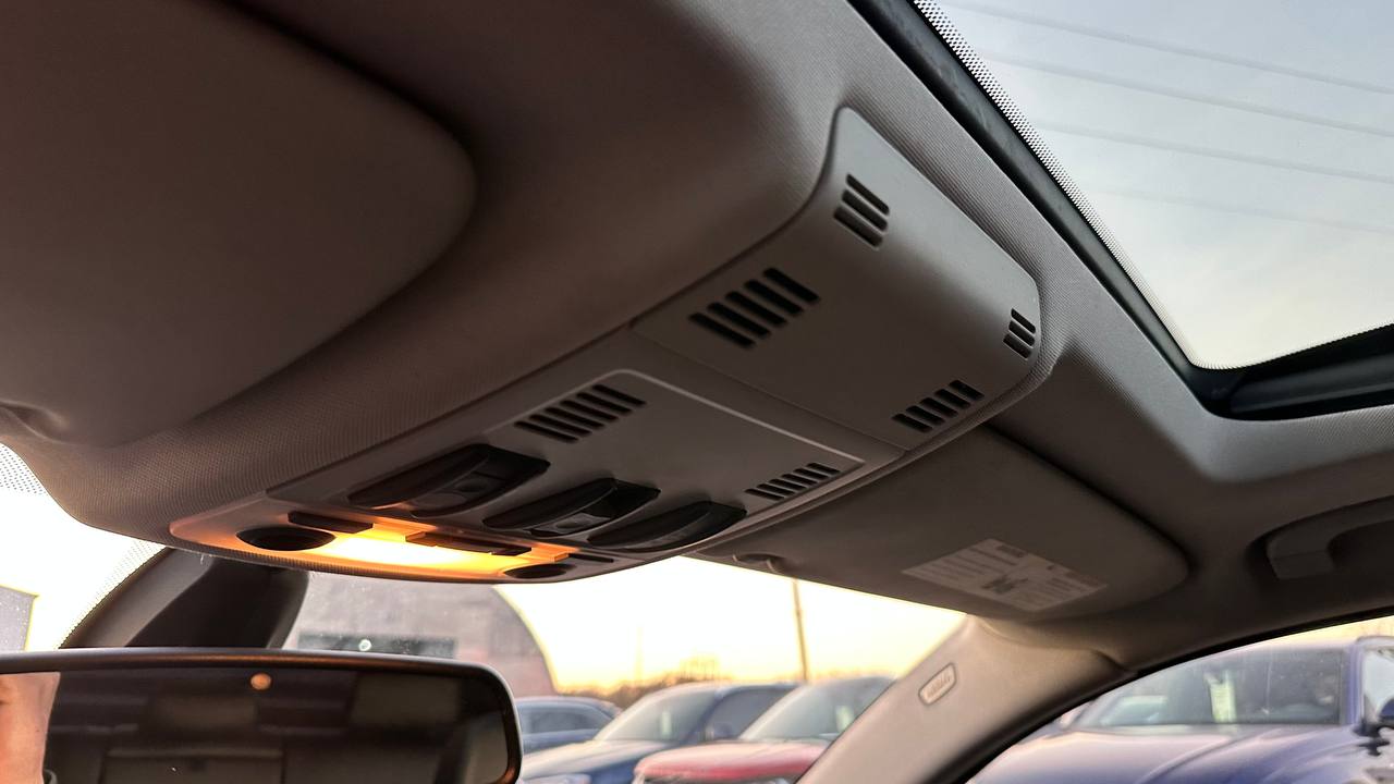 BMW X1 Sports Activity Vehicle xDrive28i 2013