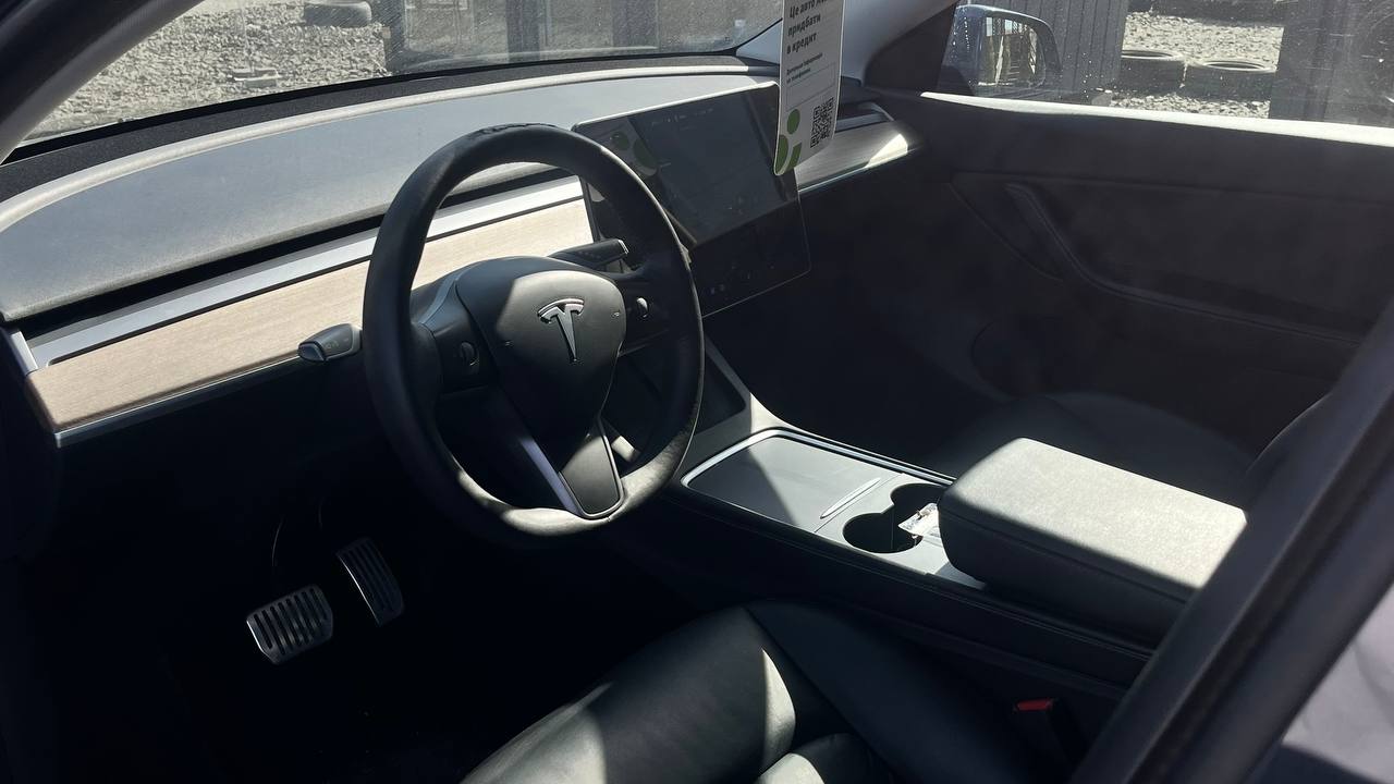 TESLA MODEL Y AWD DUAL MOTOR 2021