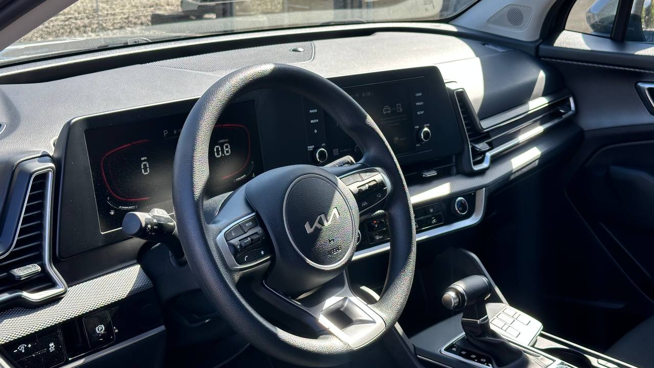 KIA SPORTAGE LX 2023