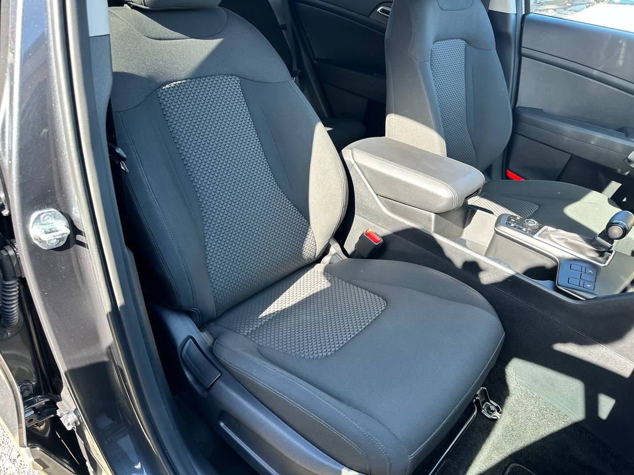 KIA SPORTAGE LX 2023