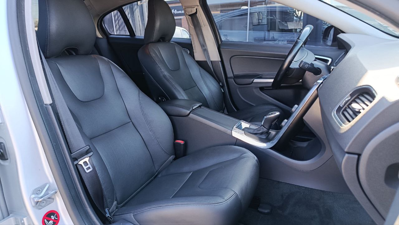 VOLVO S60 PREMIER 2013