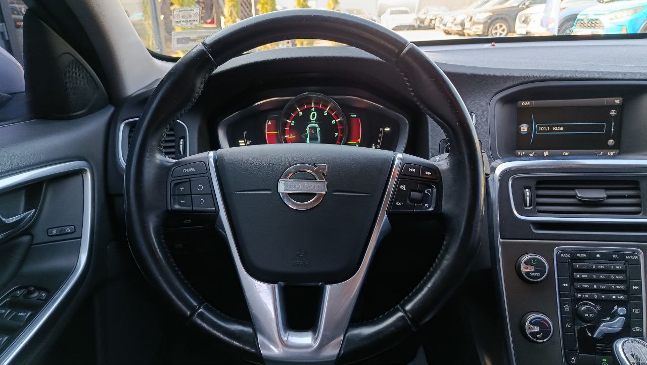 VOLVO S60 PREMIER 2013