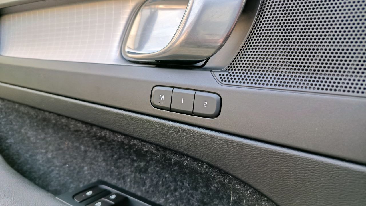 VOLVO XC40 T5 MOMENTUM 2018