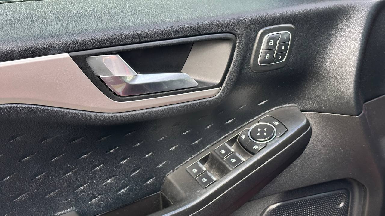 FORD ESCAPE SEL 2020