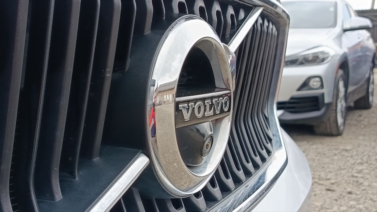 VOLVO XC40 T5 MOMENTUM 2019