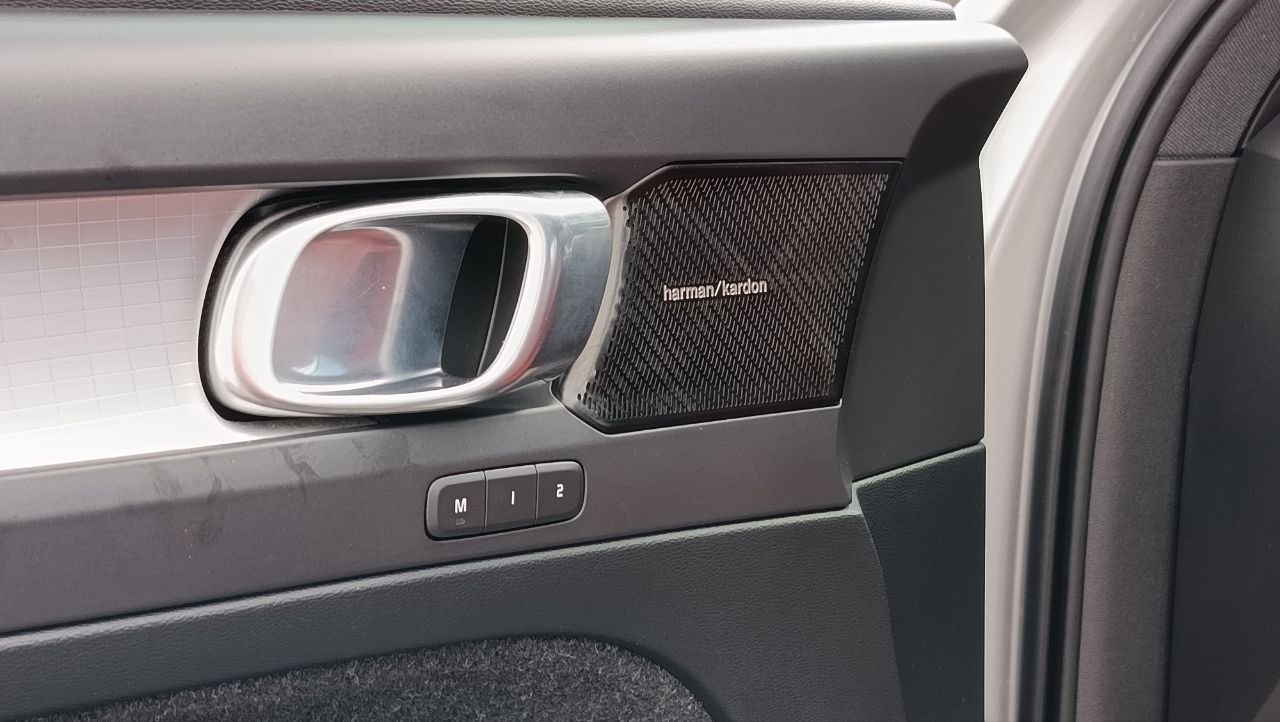 VOLVO XC40 T5 MOMENTUM 2019