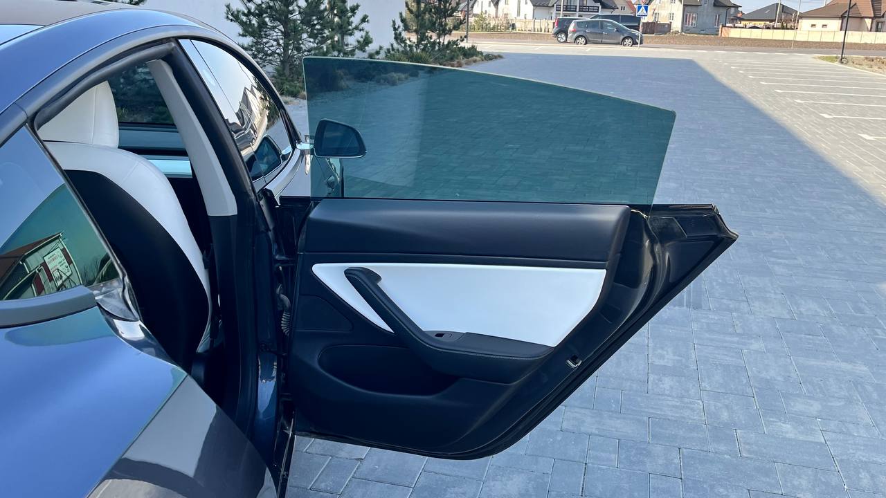 TESLA MODEL 3 DUAL MOTOR 2019