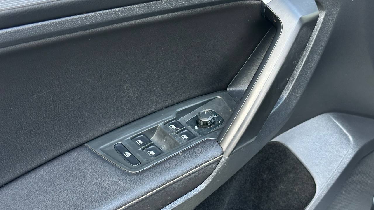 VOLKSWAGEN TIGUAN S 2022