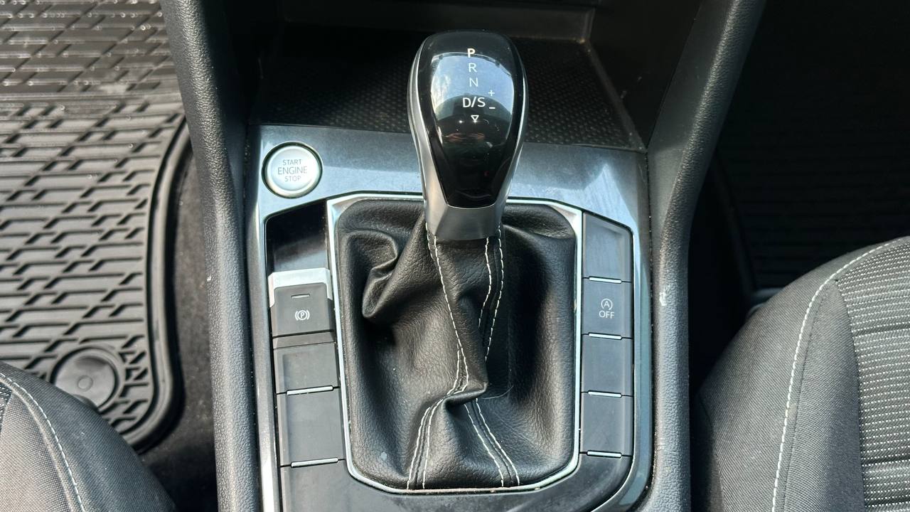 VOLKSWAGEN TIGUAN S 2022