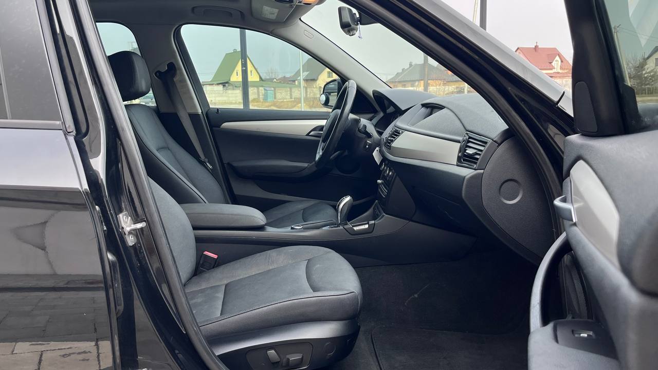 BMW X1 XDRIVE28I 2013