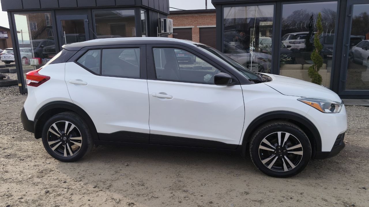 NISSAN KICKS S 2019