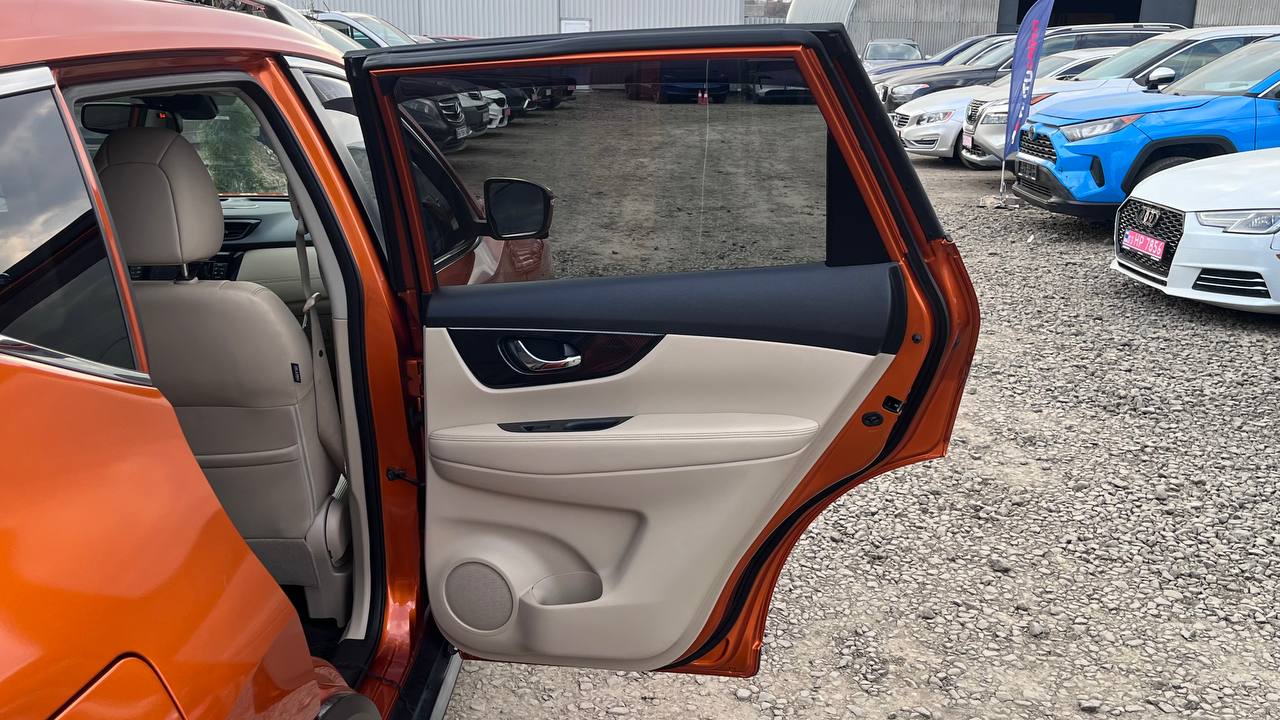 NISSAN ROGUE SL 2017