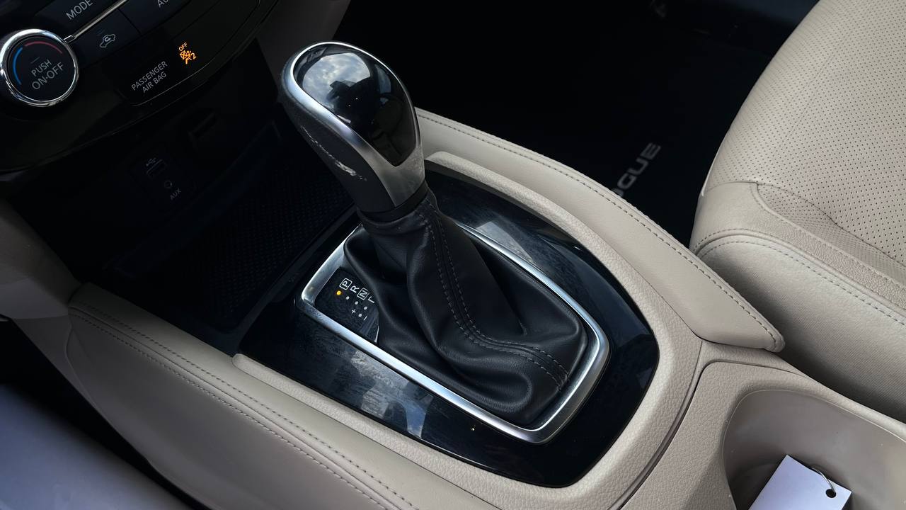 NISSAN ROGUE SL 2017