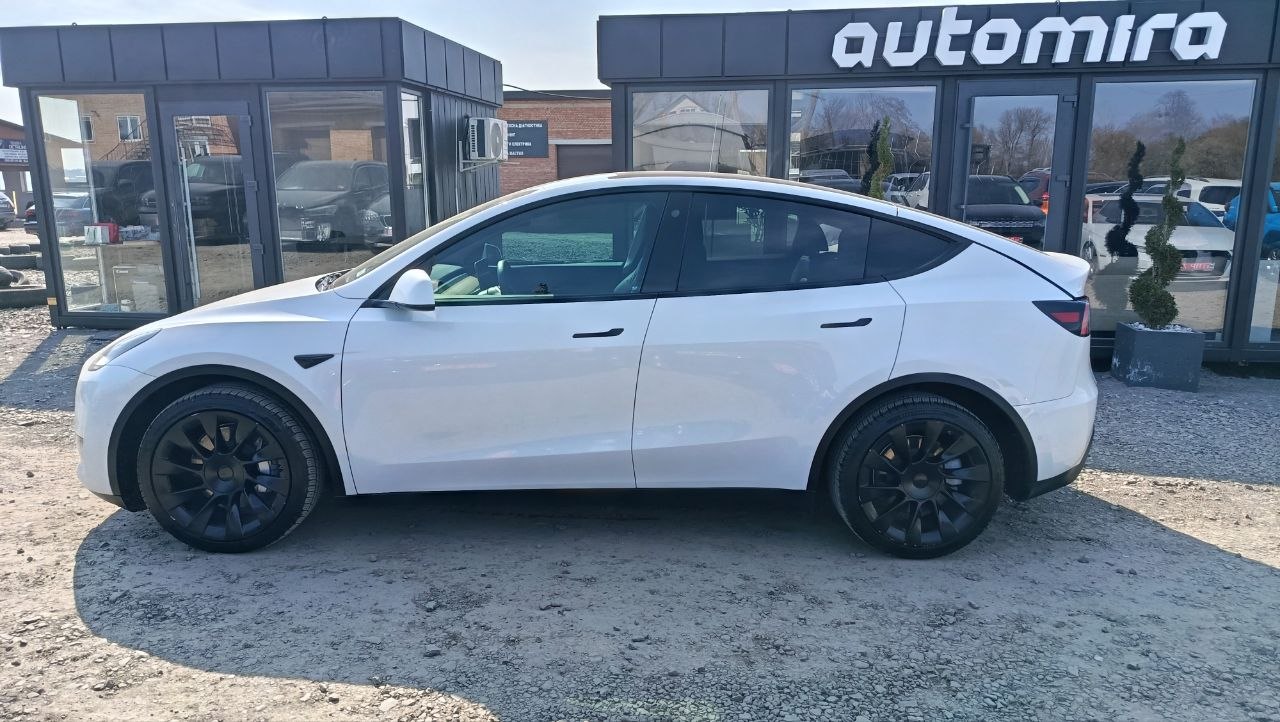 TESLA MODEL Y AWD DUAL MOTOR 2021