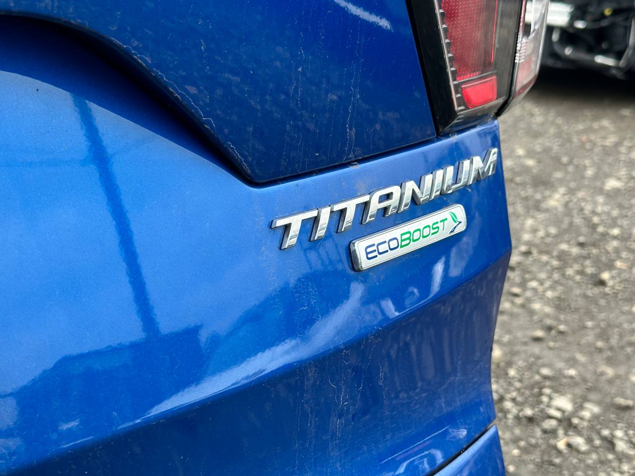 FORD ESCAPE TITANIUM 2017