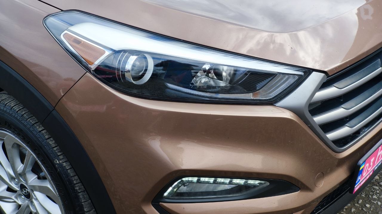 HYUNDAI TUCSON SE LIMITED 2016