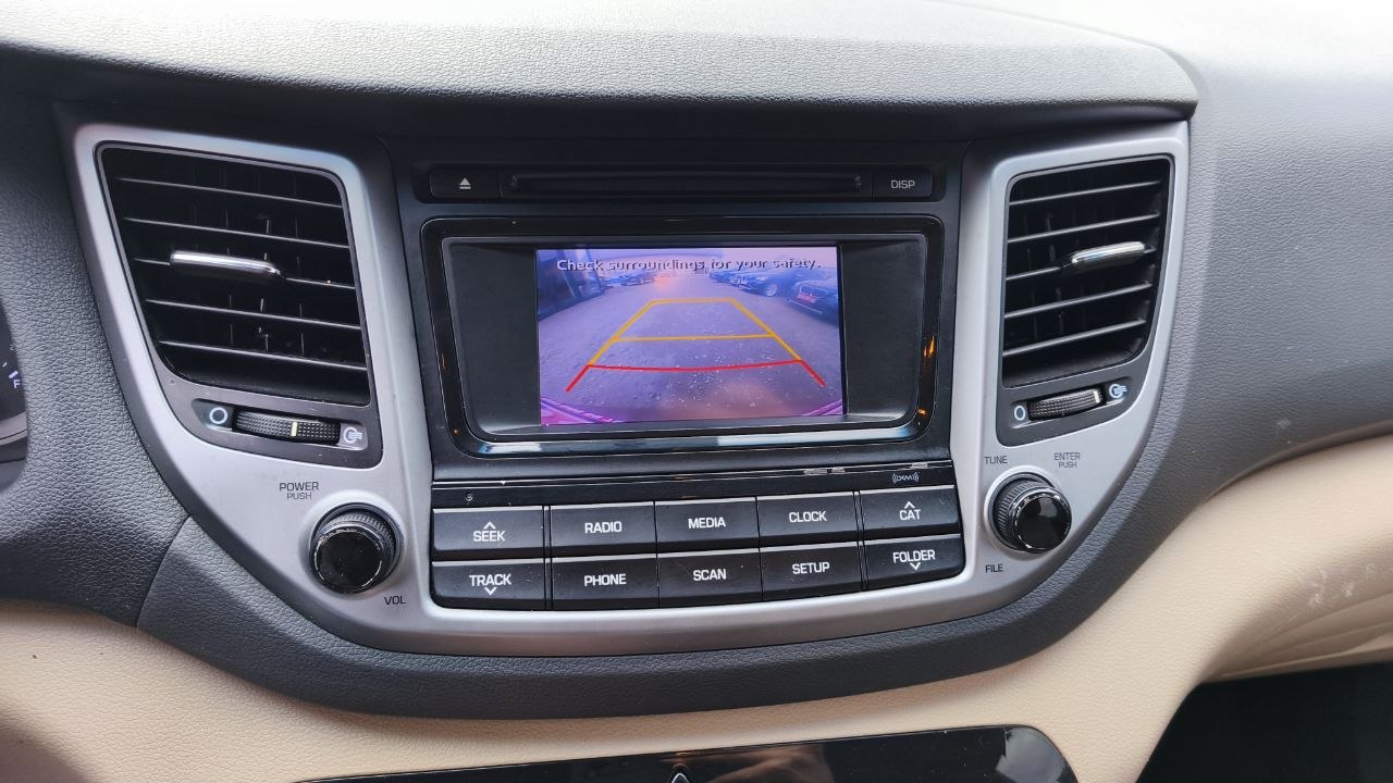 HYUNDAI TUCSON SE LIMITED 2016