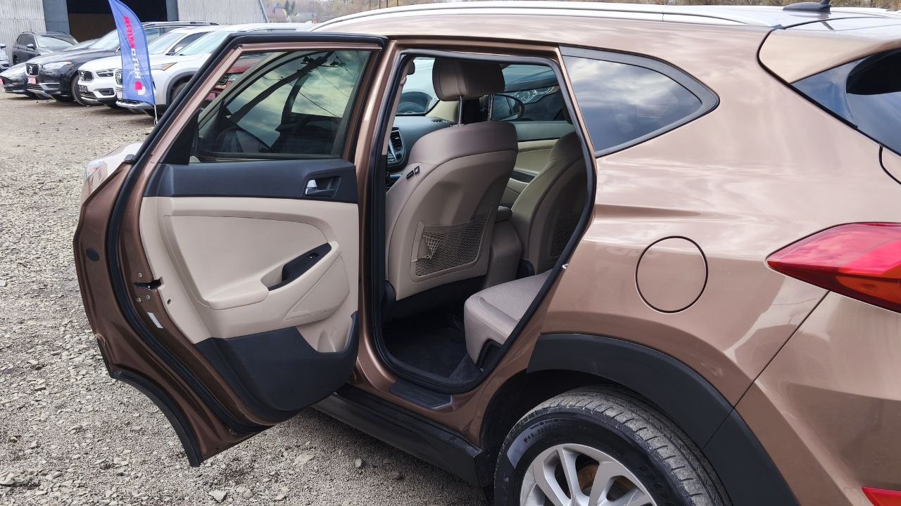 HYUNDAI TUCSON SE LIMITED 2016